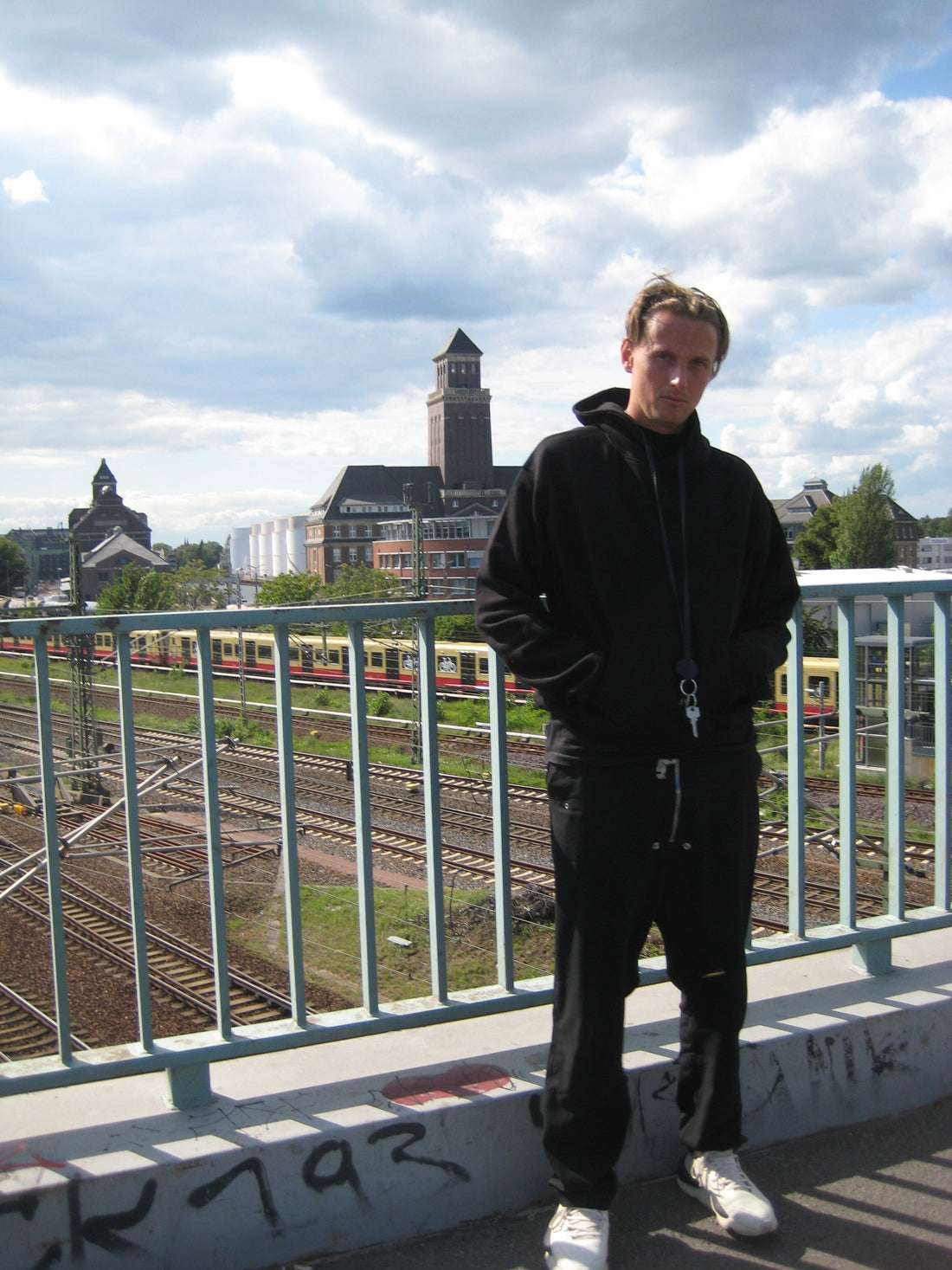 morten - Logo Hoodie Black
