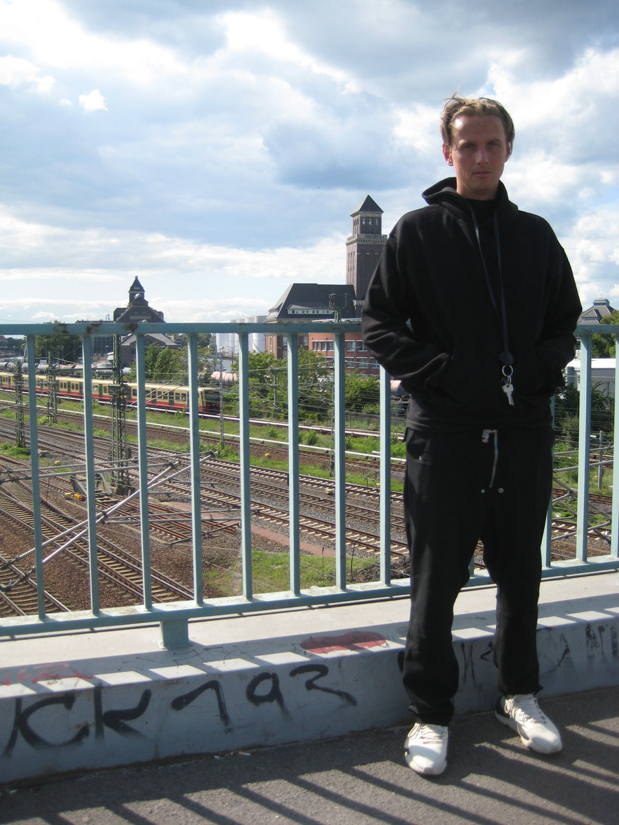 morten - Logo Hoodie Black