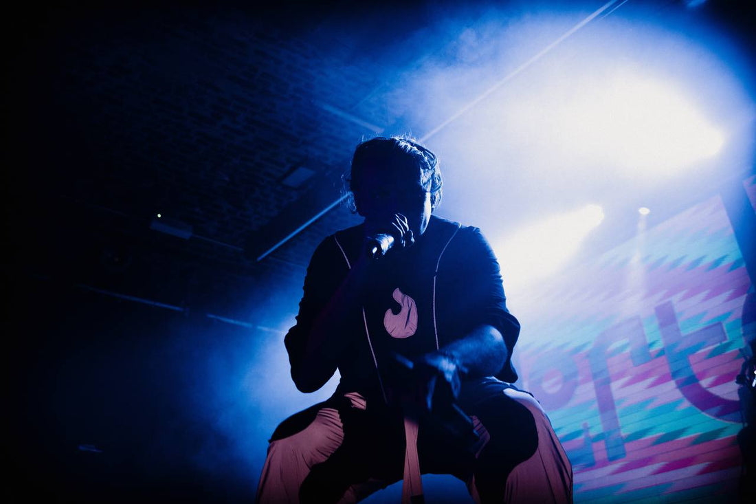 morten x ungebuegelt - Tour Vest