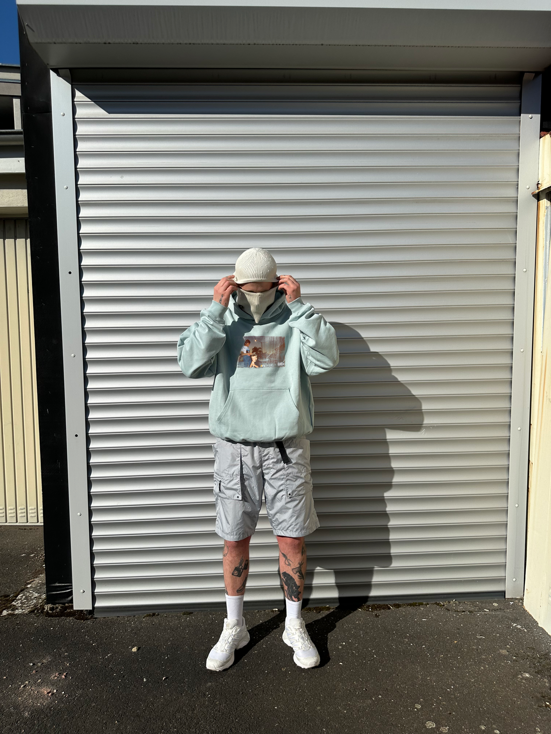 morten - Majic Hoodie Ice Blue
